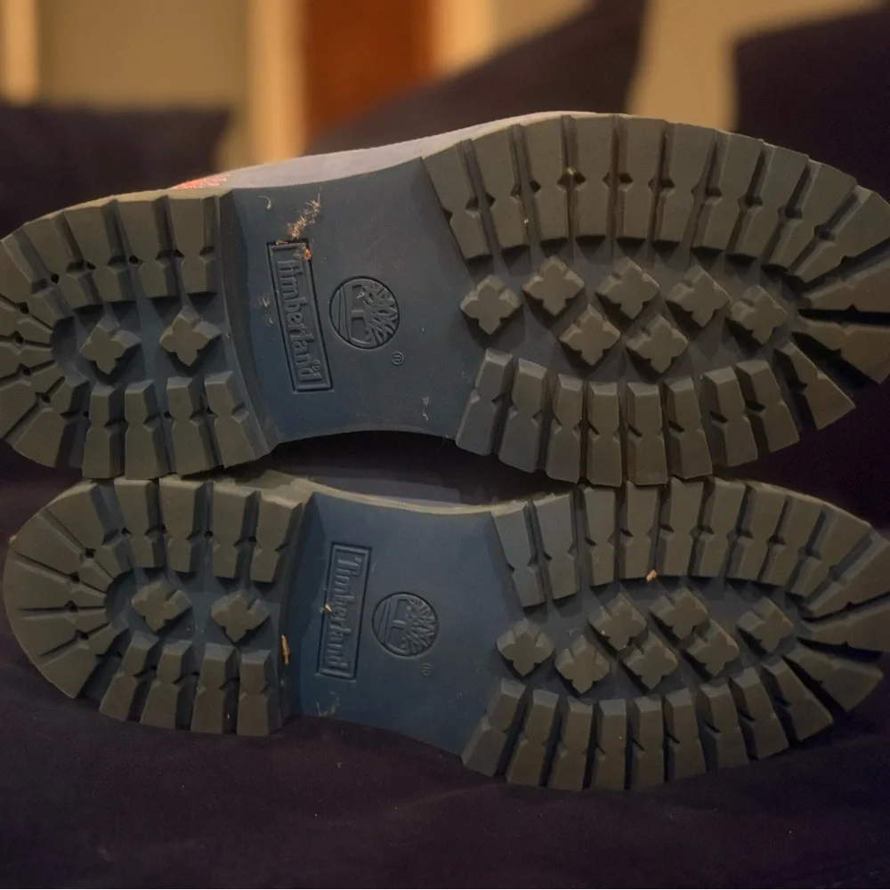 Sponge Bob Timberlands - Picture 5 of 6